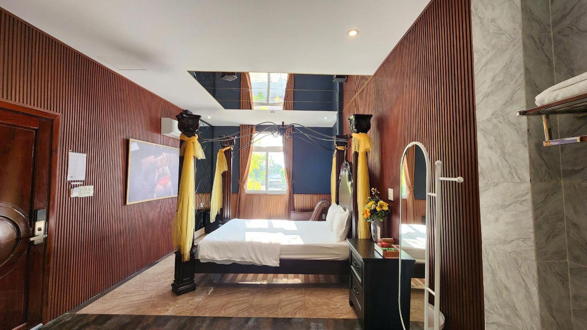 Hotel Khach San Nha Minh à Cai Rang Extérieur photo